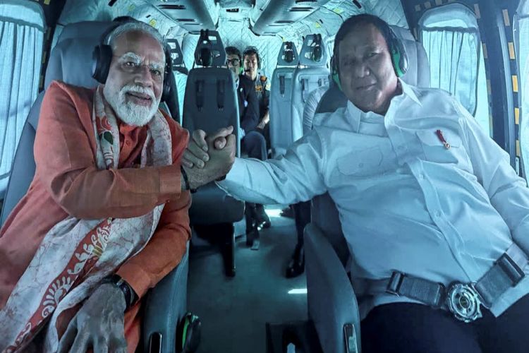 PM Modi, Indonesian President Subianto visit Prambanan Temple