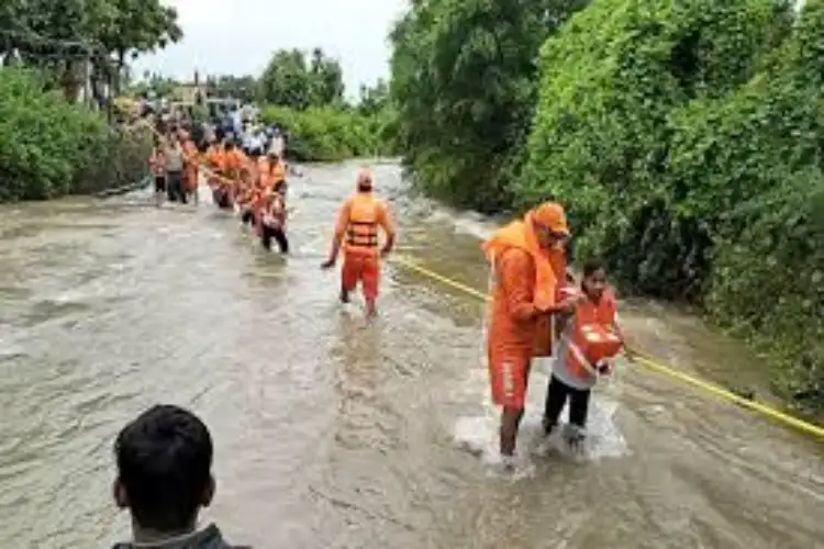 Gujarat: NDRF evacuates 85 people in Surat amid heavy rainfall