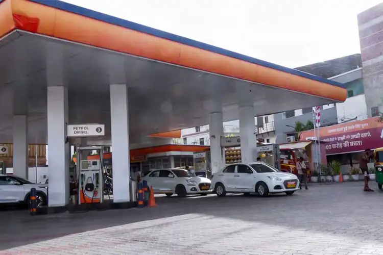 E20 costs more at current crude prices, but saves forex, boosts farmers' income, reduce oil dependence: Govt