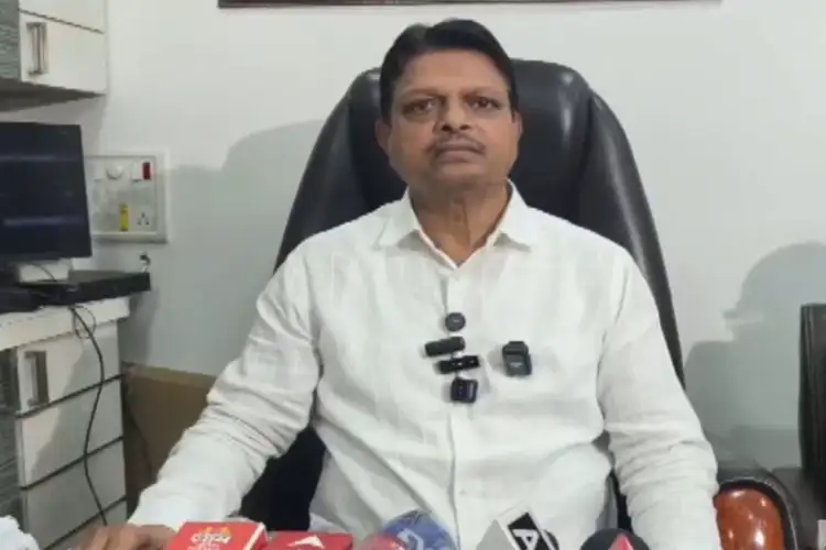 KDMC hospital assault case: Shiv Sena corporator Mhatre taken to Kalyan Sessions Court