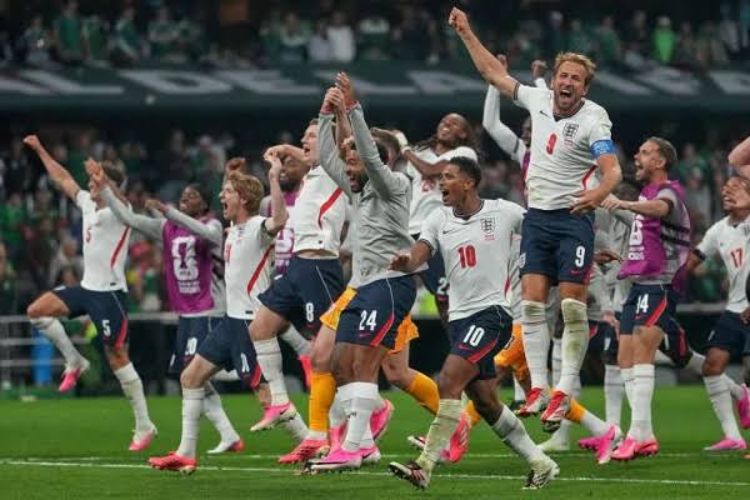 The price of quarter-final tickets fell after the US and Mexico were eliminated.