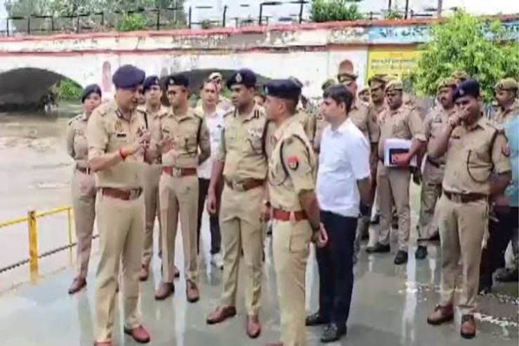 Preparations for the Kanwar Yatra begin in Muzaffarnagar, with AI cameras and drones monitoring the event.