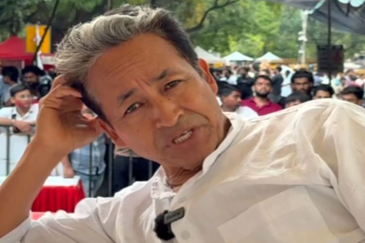 I am not Gandhi, be the hero of your own life: Wangchuk
