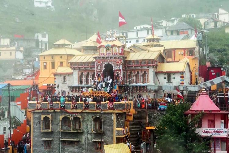 Suspended employee of Shri Badrinath-Kedarnath Temple Committee arrested for offering 'irregularities'