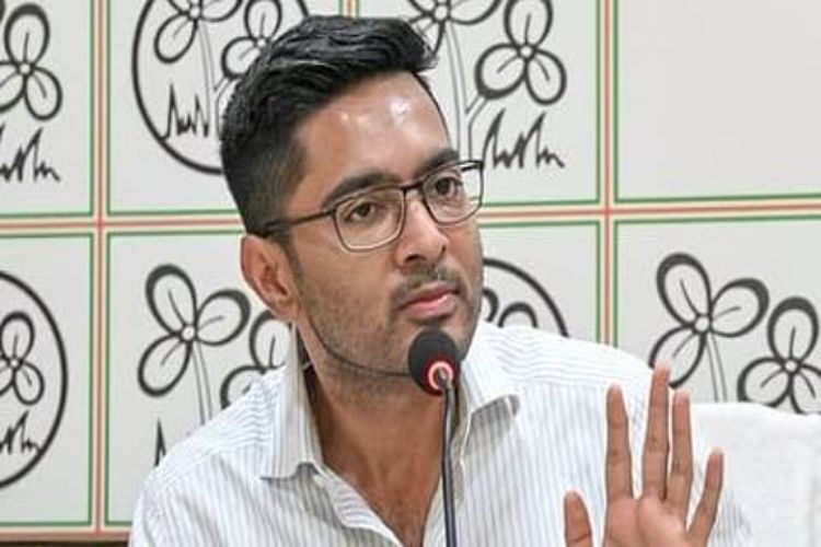 Trinamool's Abhishek Banerjee reaches Bidhannagar court to give voice sample