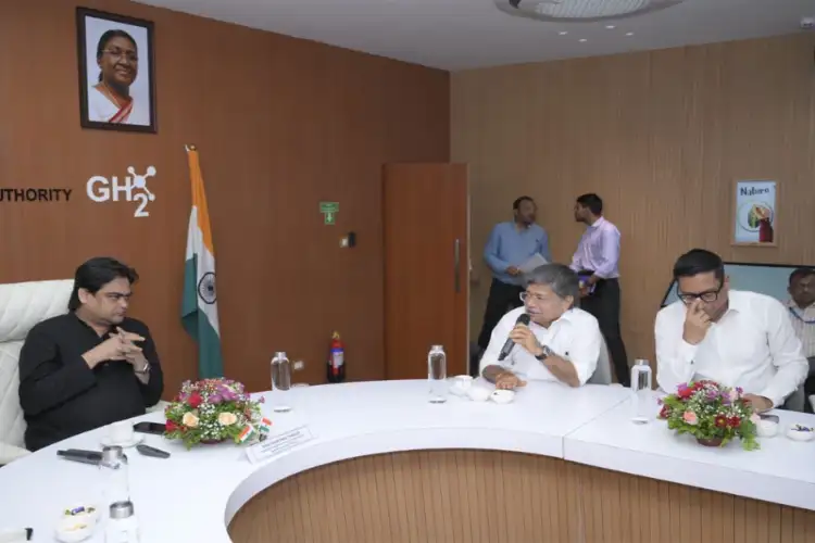 MoS Shantanu Thakur reviews Deendayal Port's performance, infrastructure and green initiatives