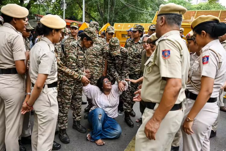 Security beefed up at Delhi borders ahead of CJP's Parliament march