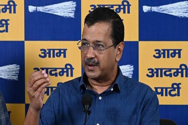 Kejriwal appealed to the Centre to listen to the voice of the youth.