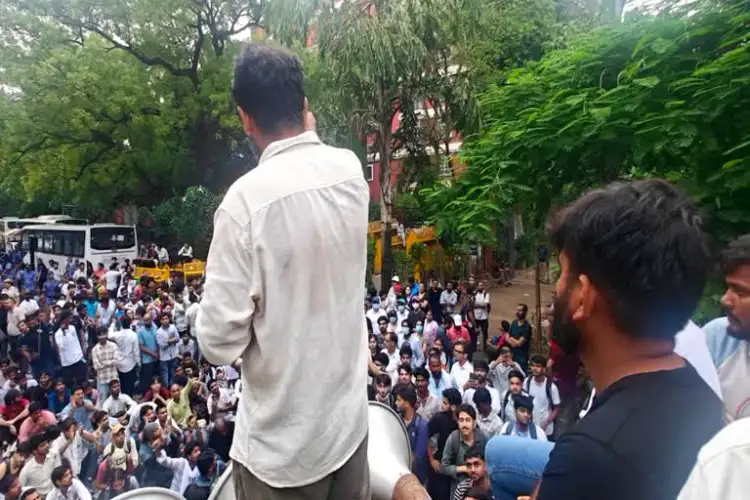 Arvind Kejriwal to address press conference today over police crackdown on students amid CJP Parliament march