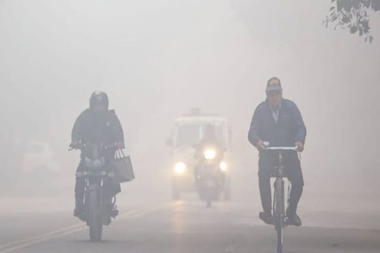 Rain likely in Delhi, air quality in 'satisfactory' category