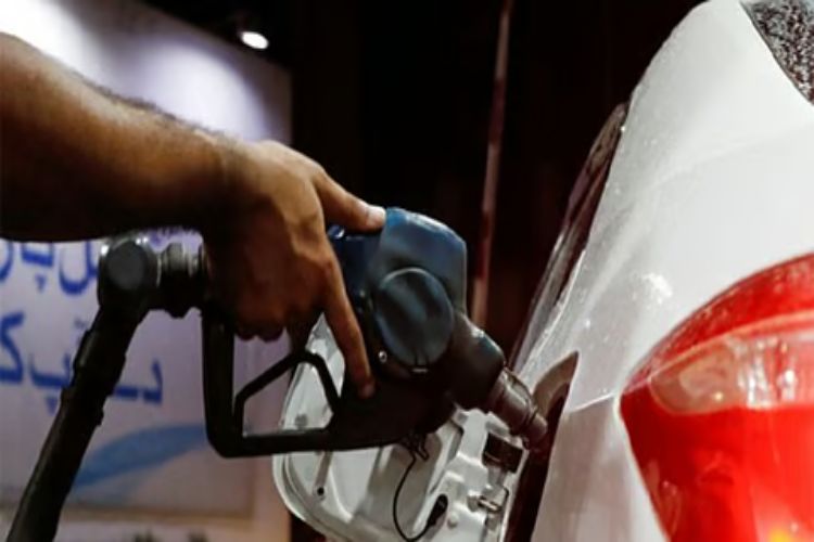 Oil prices rise amid West Asia tensions, bullion remains under pressure: Analysts