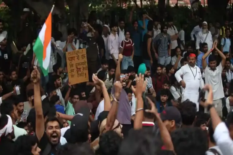 JNU issues advisory asking students, staff to avoid gatherings at Jantar Mantar, exercise restraint on social media