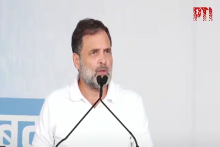 The Prime Minister shut down metros, roads and the internet : Rahul