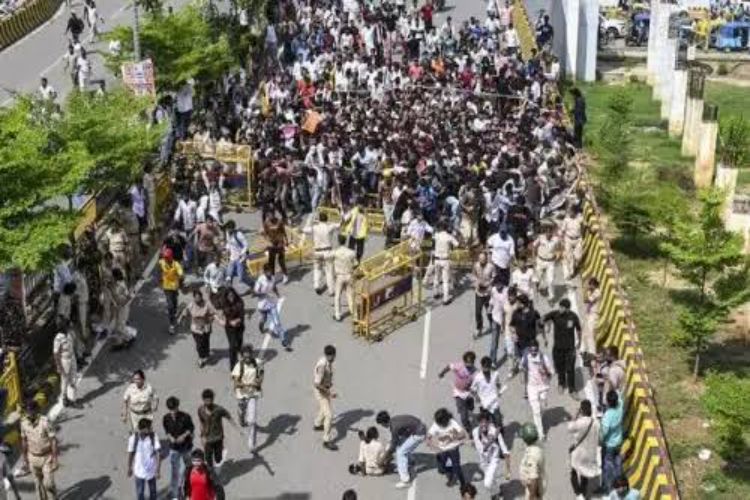 Andhra Youth Congress, NSUI hold hunger strike demanding Pradhan's resignation