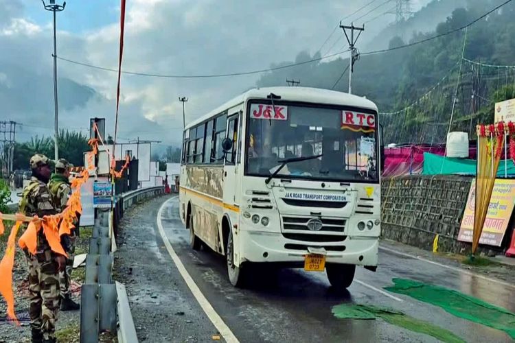 A batch of 3,823 pilgrims left for Amarnath from Jammu base camp.