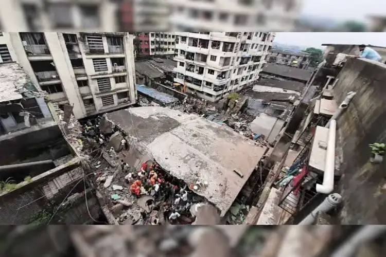 9 dead in Bhiwandi building collapse: Maharashtra CM Fadnavis expresses grief, directs immediate FIR against those responsible