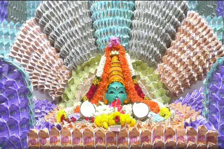 Tamil Nadu: Goddess Vanchiyamman adorned with currency notes worth Rs 30 Lakh on third Aadi Friday