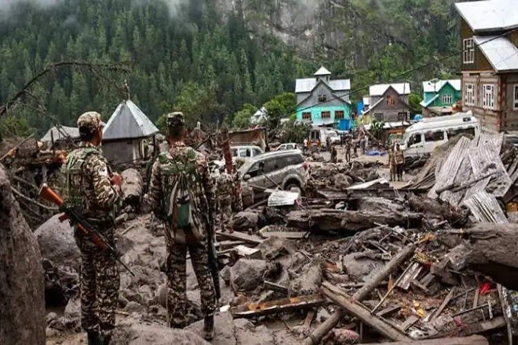 J-K: Cloudburst hits Kishtwar, shops damaged; no loss of life reported