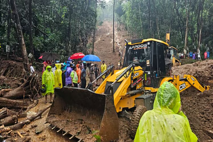 Heavy rains in Kerala trigger floods and landslides, killing four people