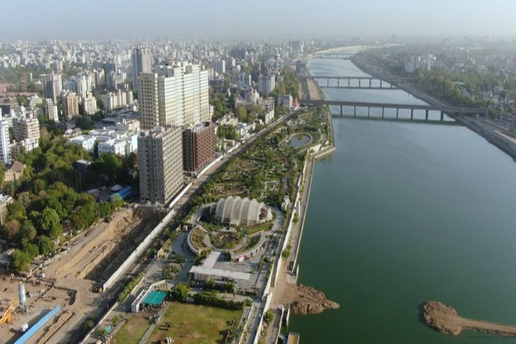 Ahmedabad cuenta con la infraestructura adecuada para albergar con éxito los 