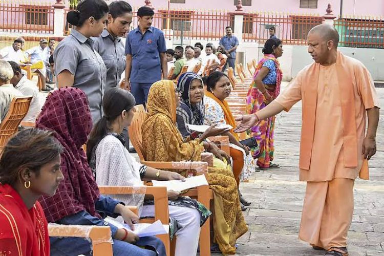 resolving public problems will not be tolerated: Chief Minister Adityanath