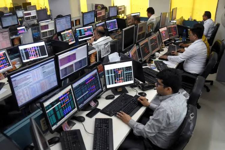 Stock market trades mixed after launch of new auction system