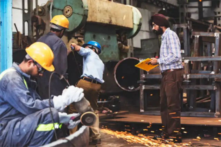 Manufacturing, auto sectors drive India's logistics and industrial space in H1 2026: Report