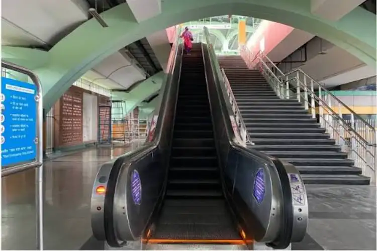 Delhi Metro advises passengers to use lifts as escalator overhaul begins at six Yellow Line stations
