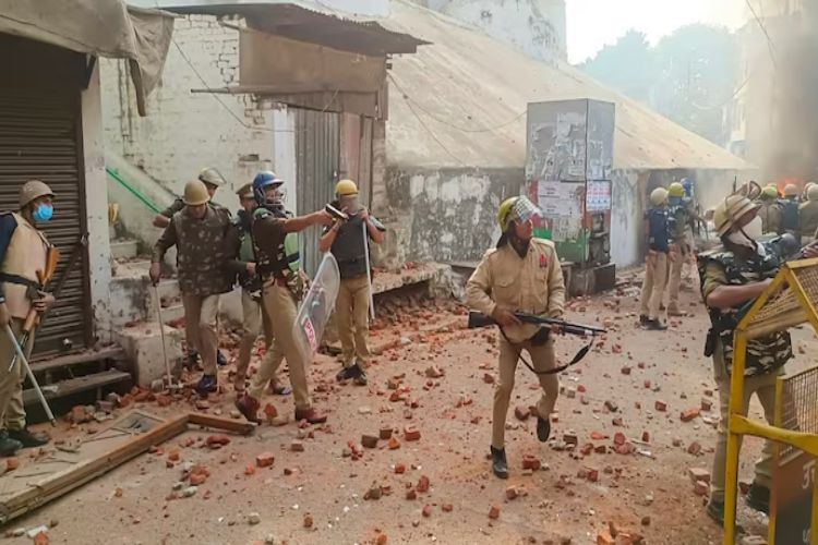 Sambhal violence: VHP welcomes judicial commission report; demands immediate arrest of those named