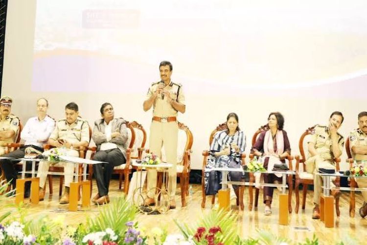 Telangana Cyber ​​Security Bureau lauded by Chief Minister for being the best in the country in tackling cyber crime