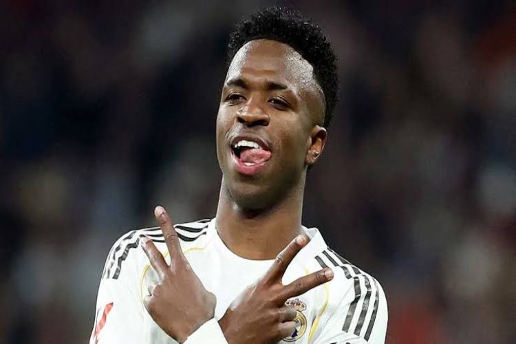 Vinicius Junior and Real Madrid agree to extend contract until 2032