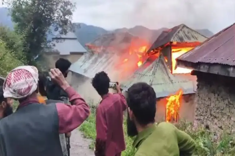 JK: Two houses gutted in fire in Ramban's Khari Tehsil, no casualties reported