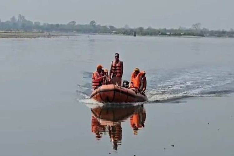 Search underway for three fishermen missing after boat accident in Kerala