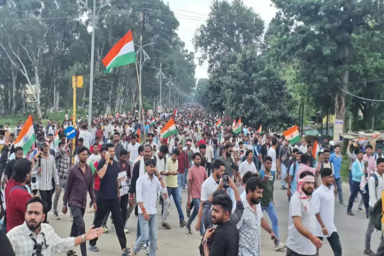 Student protesters march to Jharkhand Vidhan Sabha, demand answers on exam irregularities from govt