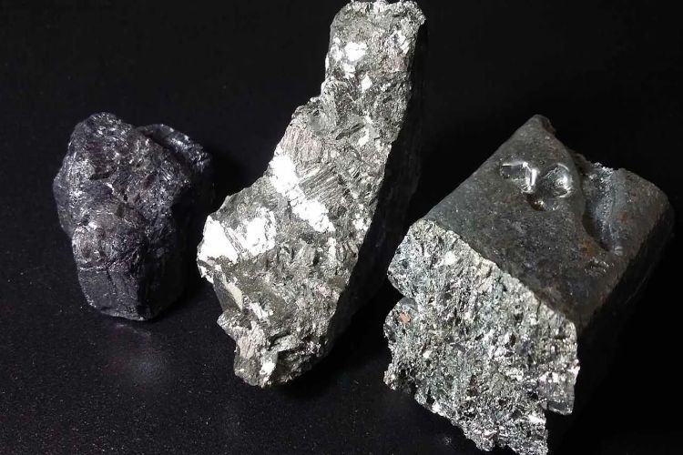 Zinc prices rise marginally in the futures market