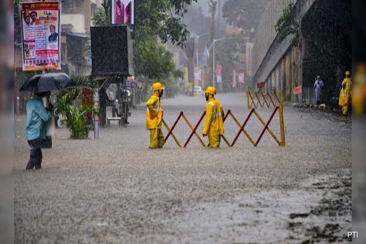 Intermittent rain continues in Mumbai after some respite