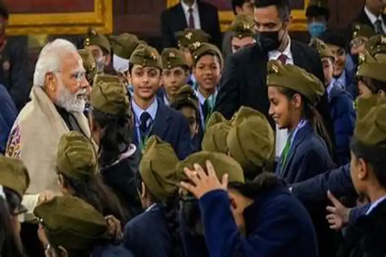 PM Modi urges youth to read autobiographies, warns against 'shortcut' culture of reels and social media