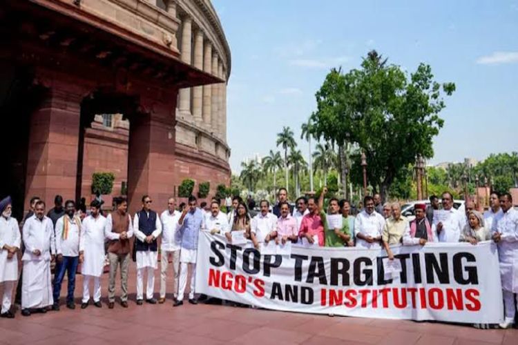 Kerala: Order halting FCRA renewal of two NGOs in Vidingam protest case quashed