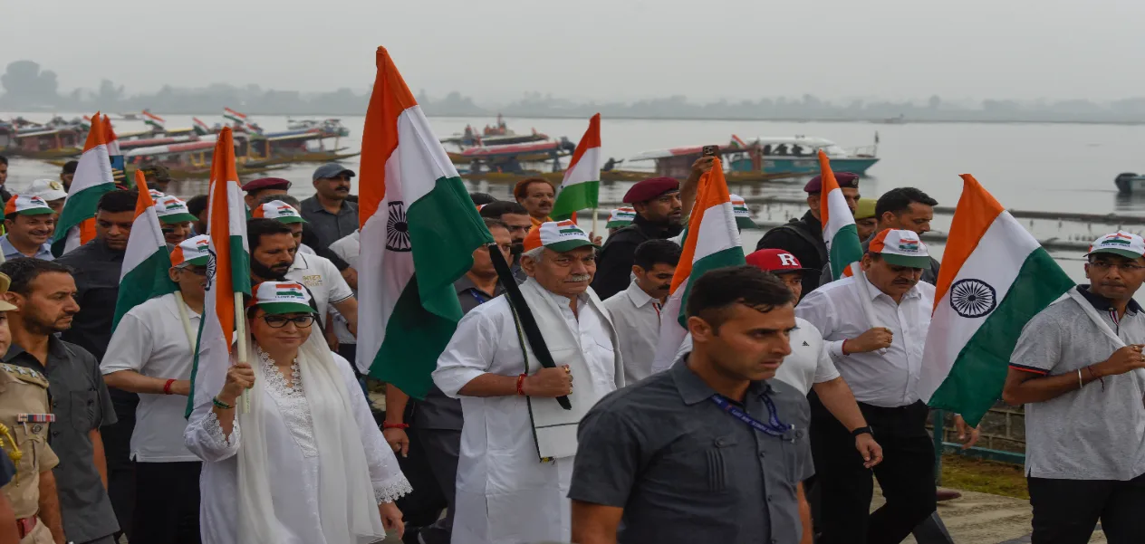 Tiranga resonates in Srinagar; Manoj Sinha leads a grand rally.