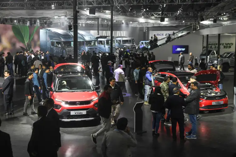 Indian auto industry records highest-ever July sales across all segments to 4,57,810 units: SIAM