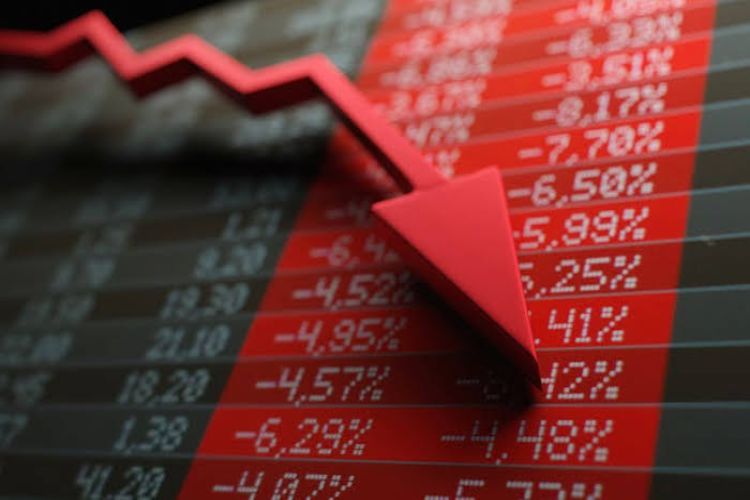 Stock markets trade mixed amid global uncertainty; Sensex rises 114 points, Nifty falls
