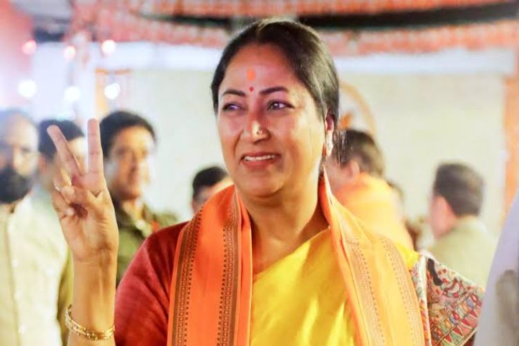 Chief Minister Rekha Gupta inaugurated the link bridges over Ghazipur drain and Hindon canal in Kondli.