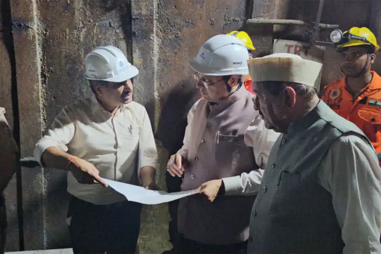 Uttarakhand CM Dhami visits Gopeshwar hospital to meet injured workers, reviews Chamoli tunnel rescue