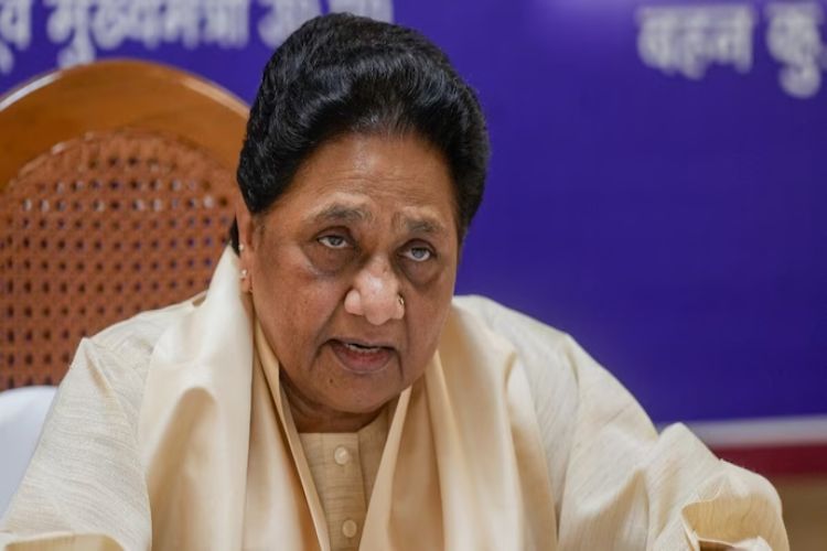 Mayawati condemns 'purification' of stage after Kharge's programme