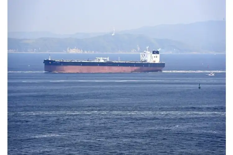Commercial tanker struck by drone in Strait of Hormuz; UKMTO issues navigation advisory