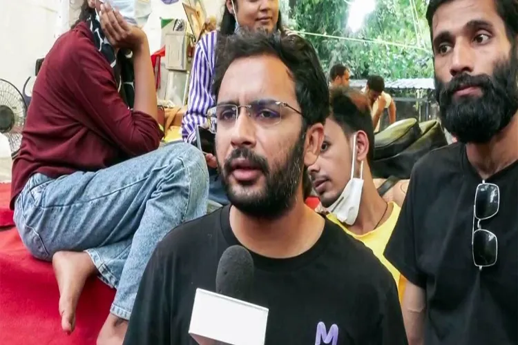 CJP leader accuses BJP of violence ahead of Bengal visit.