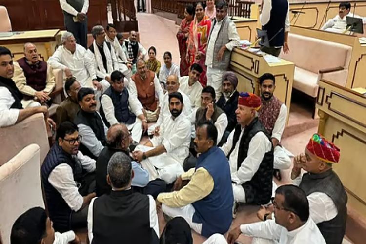 Rajasthan: Congress MLAs stage protest outside Assembly, skip proceedings