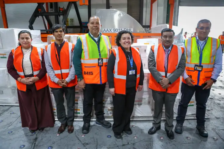 Humanitarian assistance sent by India arrives in Colombia