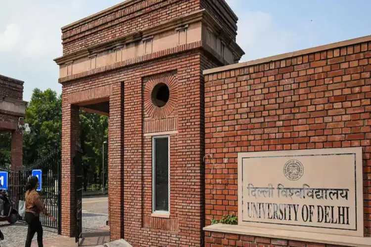 Eleven DU colleges allowed to admit UG students based on Class 12 marks to fill vacant seats