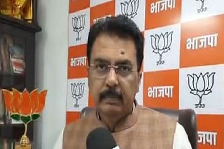 Deepak demands a thorough investigation into the MMRDA JE exam results